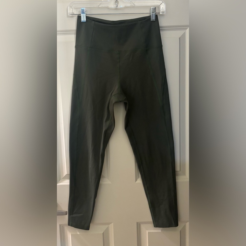 Girlfriend Collective Compressive High Waisted Legging in Dark Green, Size S
